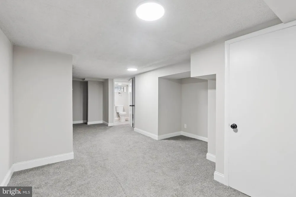 4035 ANNELLEN ROAD Baltimore, MD 21215