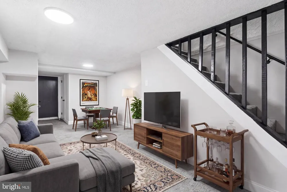 4035 ANNELLEN ROAD Baltimore, MD 21215