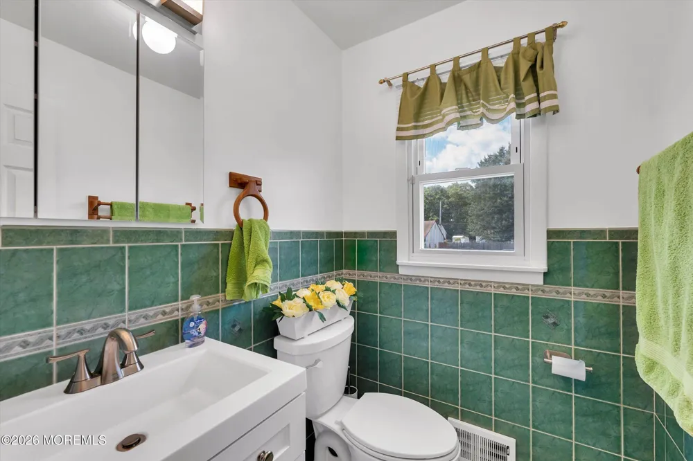 1019 Eton Way Neptune Township, NJ 07753