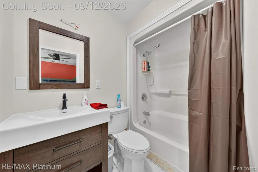 4254 W Highland Road Highland Charter Township, MI 48357