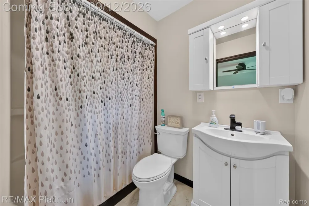 4254 W Highland Road Highland Charter Township, MI 48357