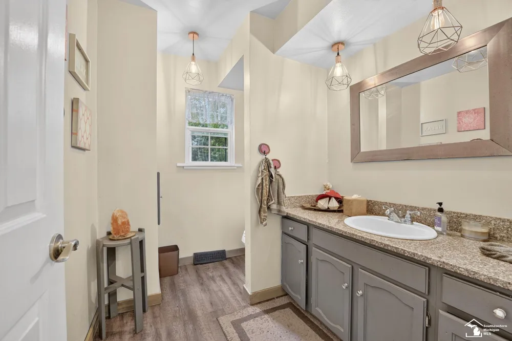 14974 Ida Center Road Summerfield Township, MI 49270