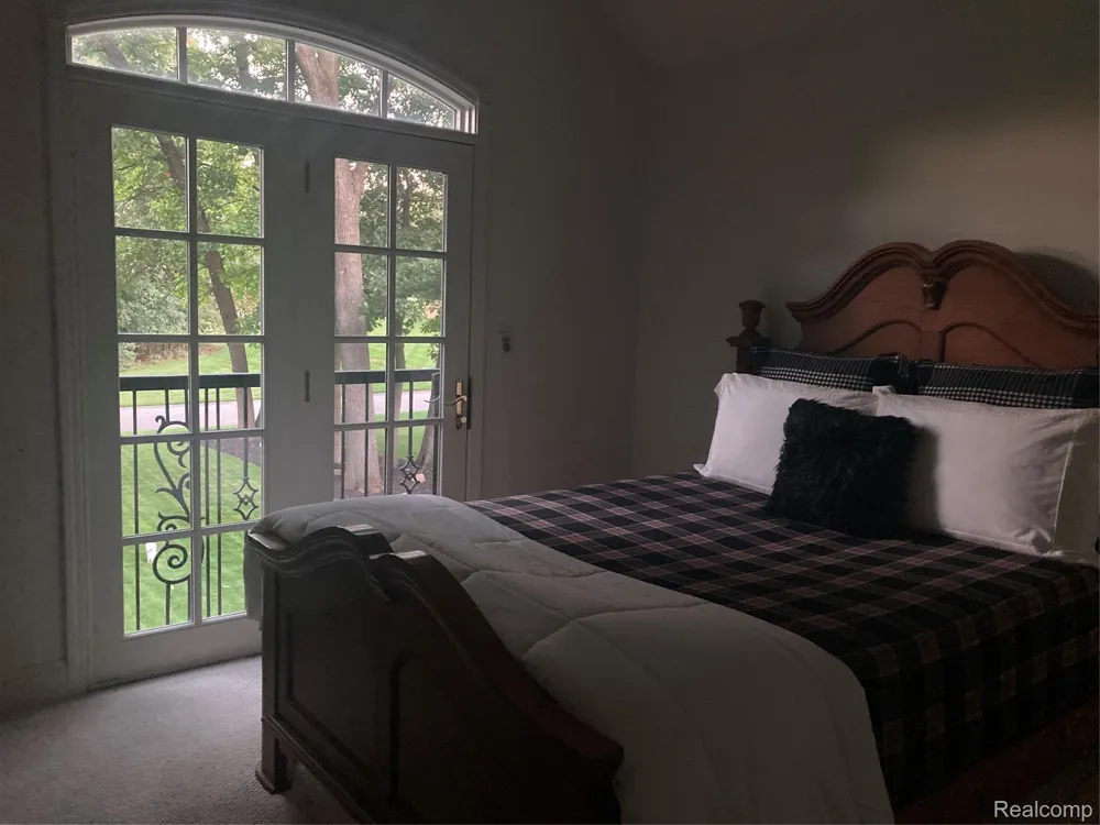 11246 Honeysuckle Court Tyrone Township, MI 48430