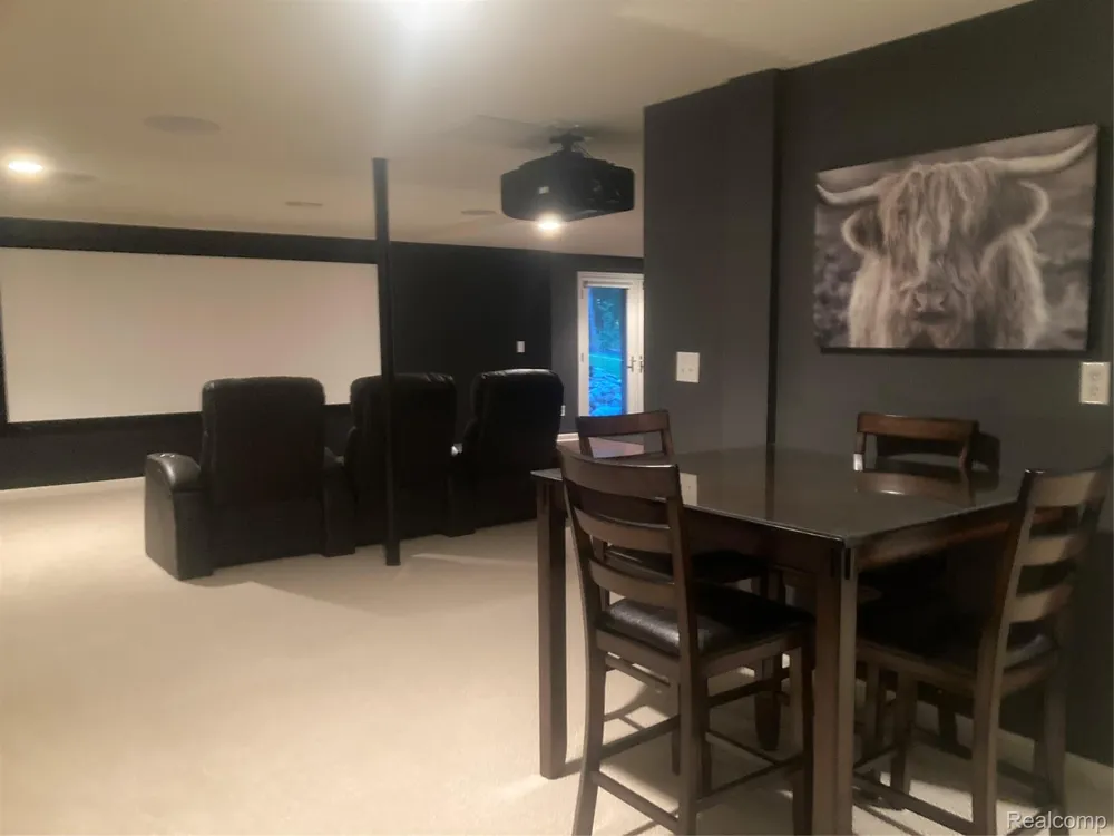 11246 Honeysuckle Court Tyrone Township, MI 48430