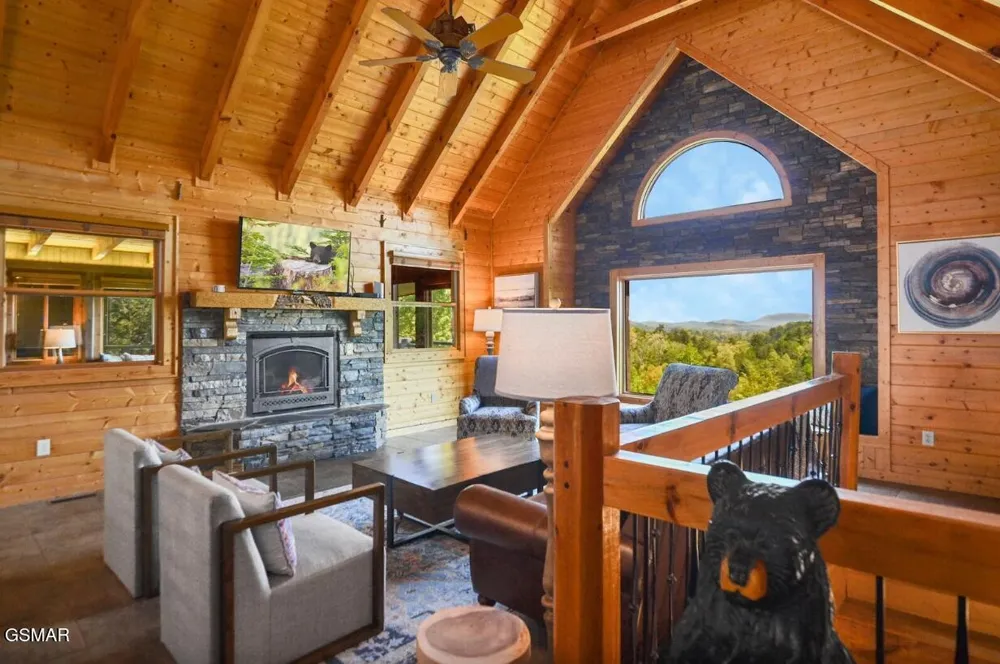 2837 Cedar Falls Way Sevierville, TN 37862