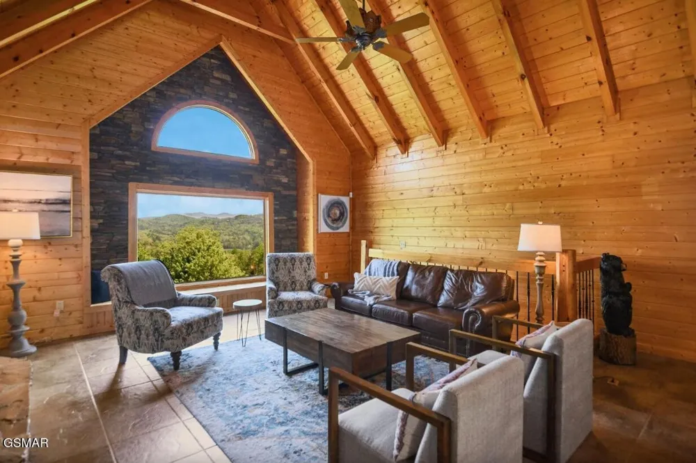 2837 Cedar Falls Way Sevierville, TN 37862