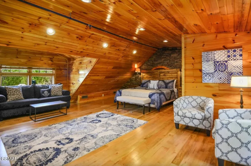 2837 Cedar Falls Way Sevierville, TN 37862