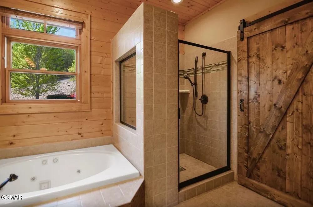 2837 Cedar Falls Way Sevierville, TN 37862