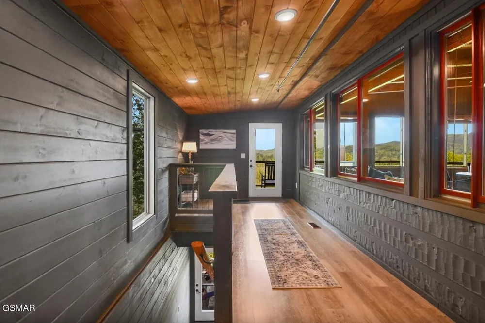 2837 Cedar Falls Way Sevierville, TN 37862