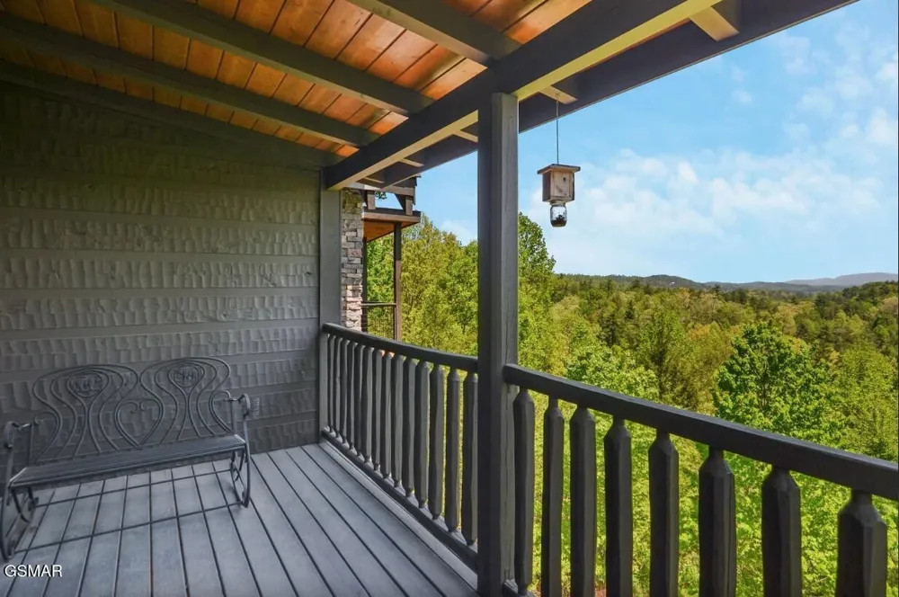 2837 Cedar Falls Way Sevierville, TN 37862