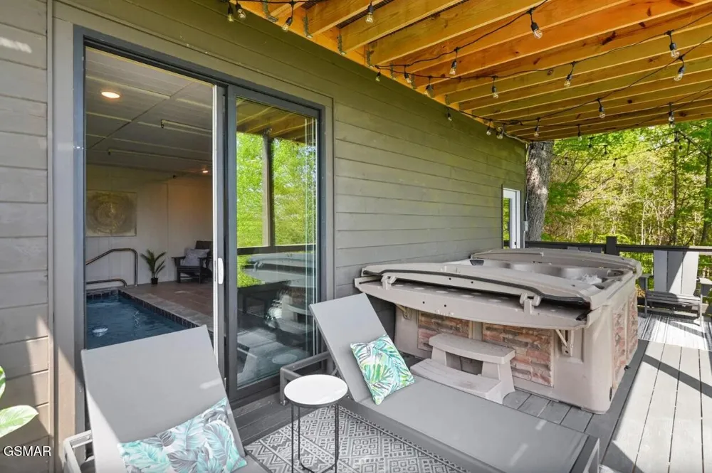2837 Cedar Falls Way Sevierville, TN 37862