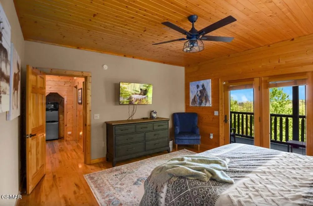 2837 Cedar Falls Way Sevierville, TN 37862
