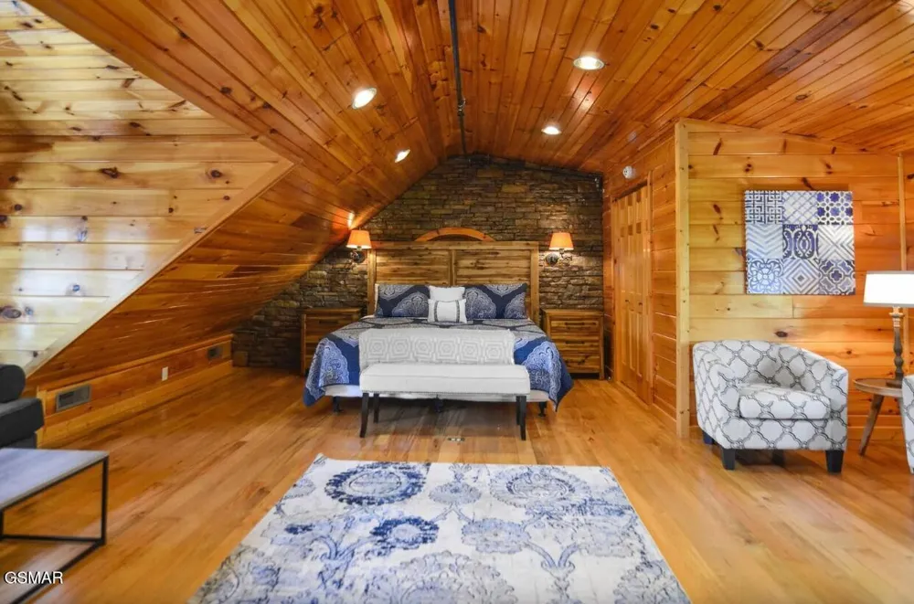 2837 Cedar Falls Way Sevierville, TN 37862