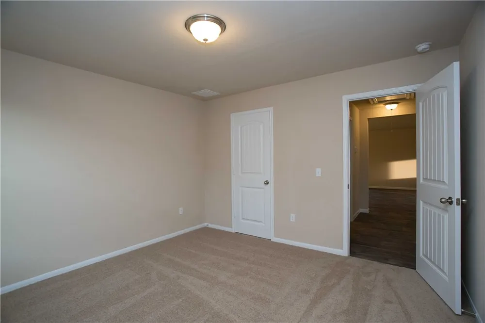 142 Sulphur River Loop Hutto, TX 78634