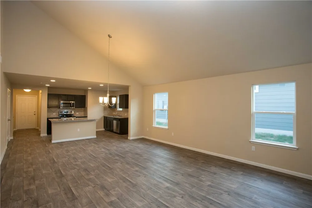 142 Sulphur River Loop Hutto, TX 78634