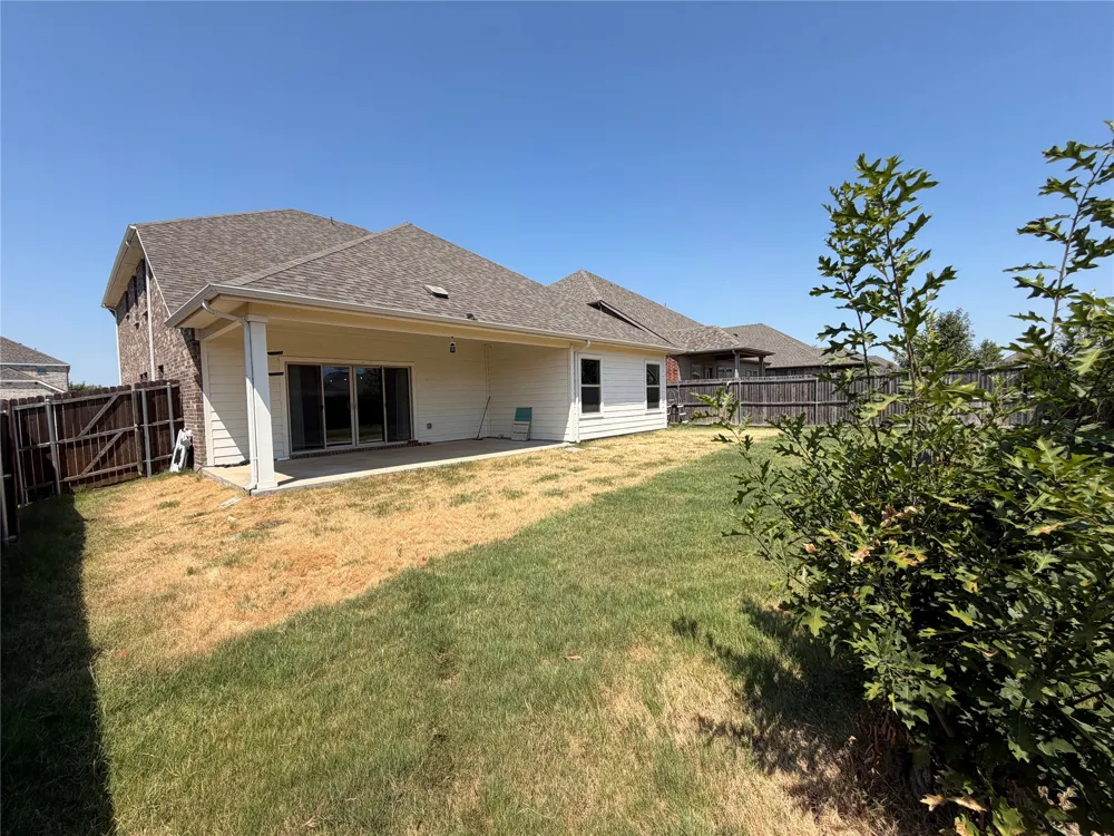 633 Cedar Springs Drive Princeton, TX 75407