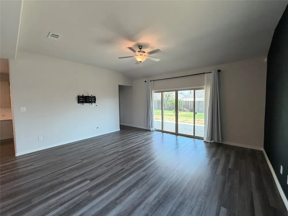 633 Cedar Springs Drive Princeton, TX 75407