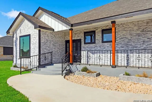 16923 Rancho Escondido Atascosa, TX 78002