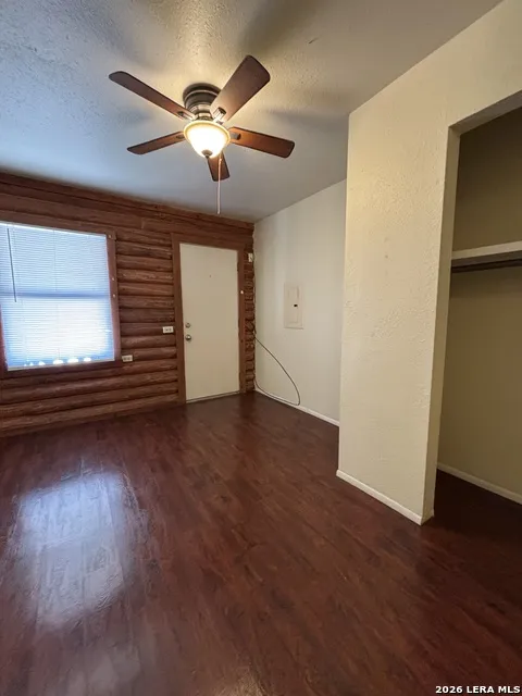 234 SAN ANGELO ST Unit 17 Bandera, TX 78003