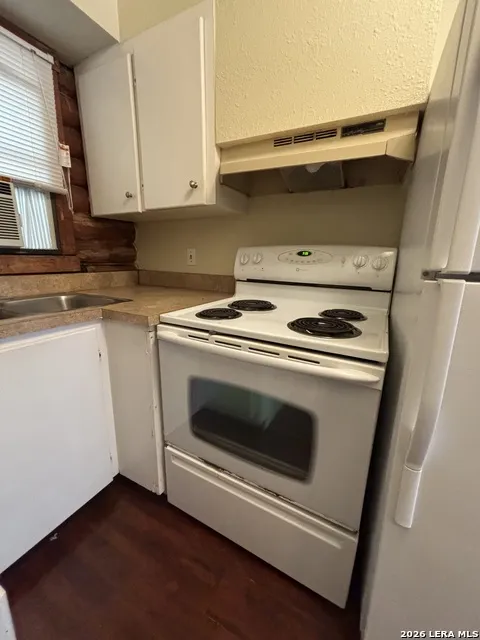 234 SAN ANGELO ST Unit 17 Bandera, TX 78003