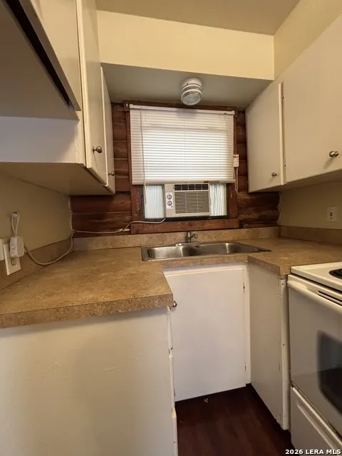 234 SAN ANGELO ST Unit 17 Bandera, TX 78003
