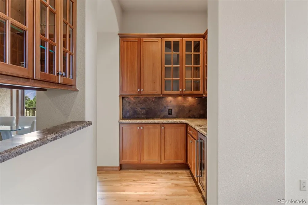 8061 Sugarloaf Road Larkspur, CO 80118