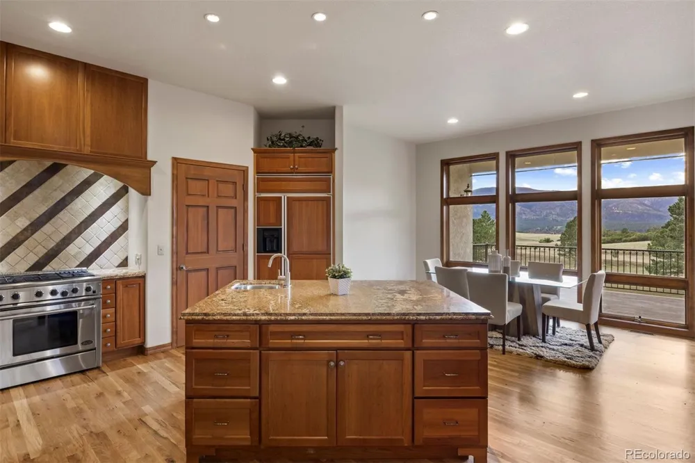 8061 Sugarloaf Road Larkspur, CO 80118