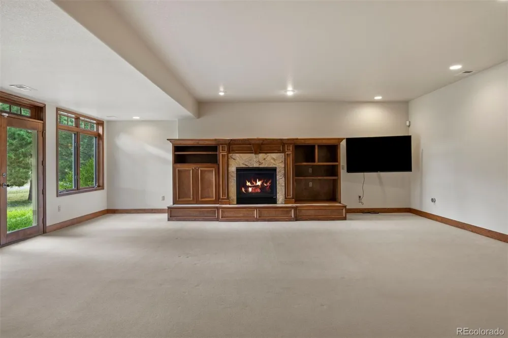 8061 Sugarloaf Road Larkspur, CO 80118