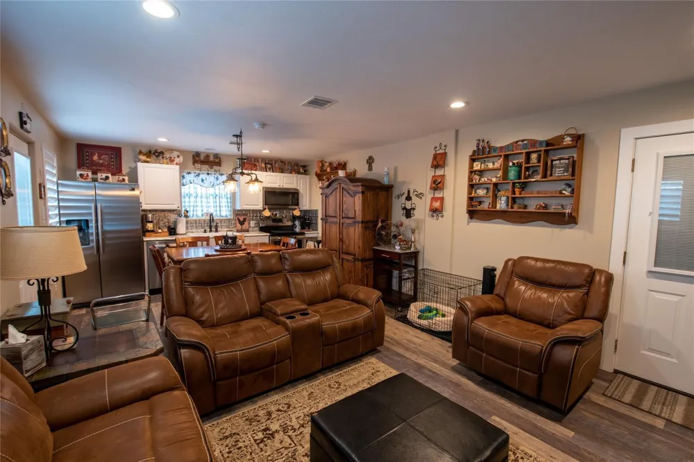 8518 Fm 2145 Ledbetter, TX 78946