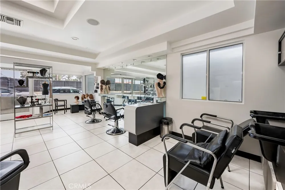 4632 E 7th Long Beach, CA 90804