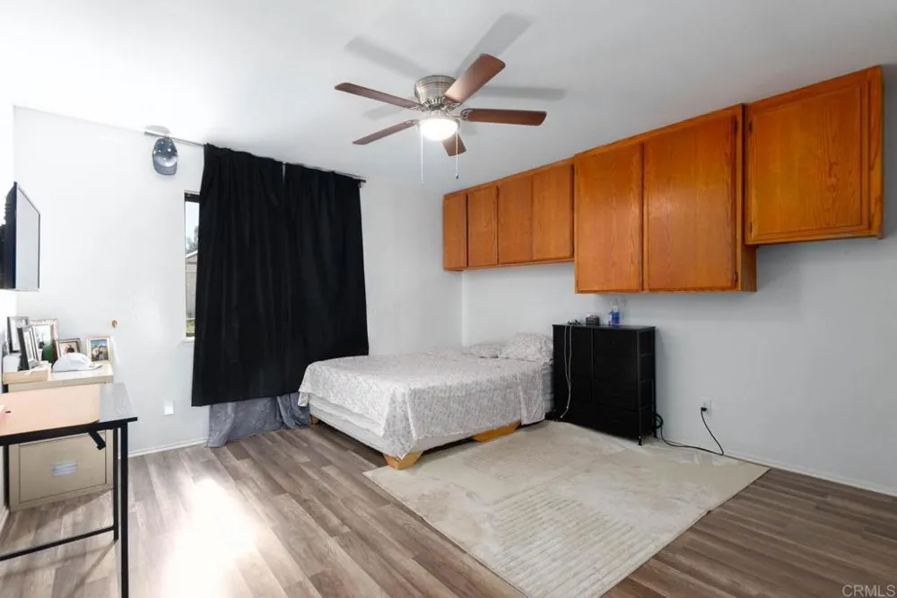 8878 Sabina Avenue Hesperia, CA 92345