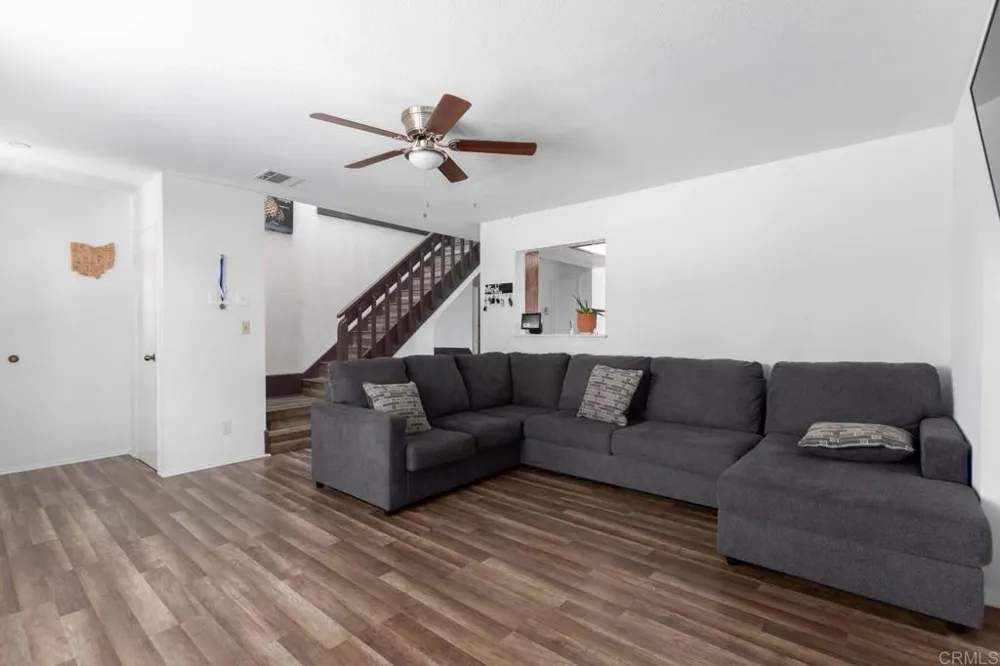 8878 Sabina Avenue Hesperia, CA 92345