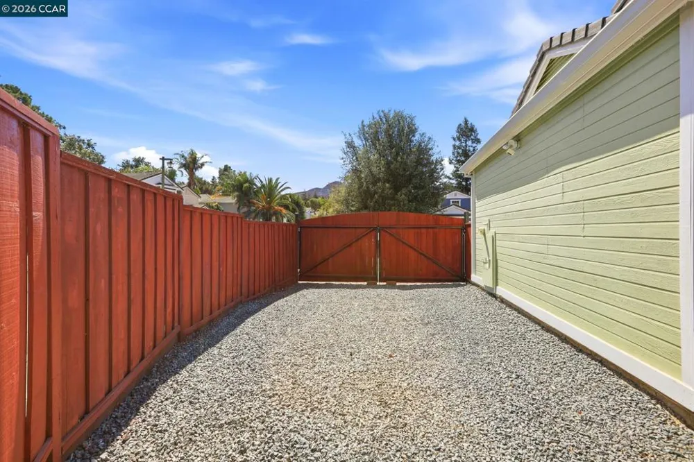 244 Stranahan Cir Clayton, CA 94517