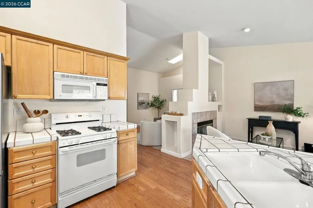 244 Stranahan Cir Clayton, CA 94517