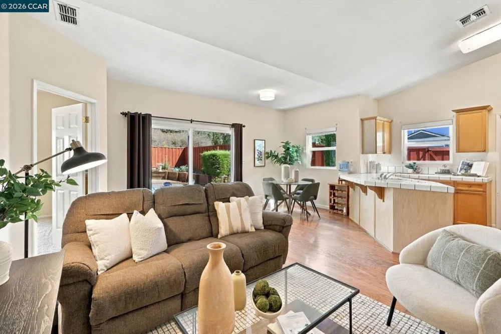 244 Stranahan Cir Clayton, CA 94517