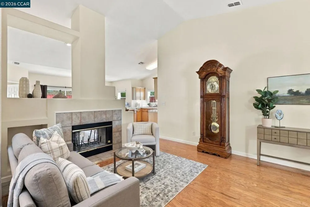 244 Stranahan Cir Clayton, CA 94517
