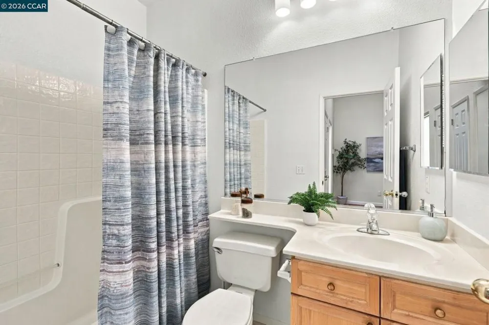 244 Stranahan Cir Clayton, CA 94517