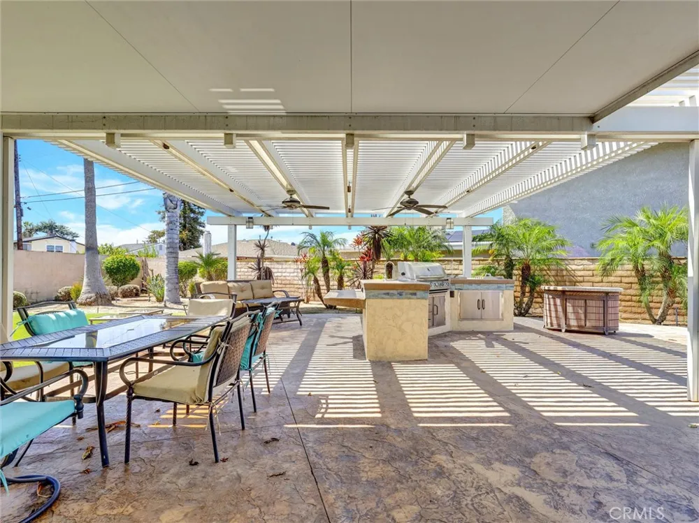 10806 Danberry Drive Garden Grove, CA 92840