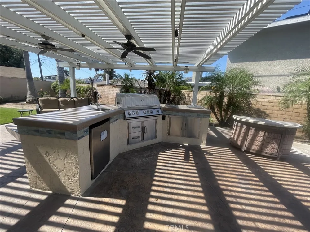 10806 Danberry Drive Garden Grove, CA 92840