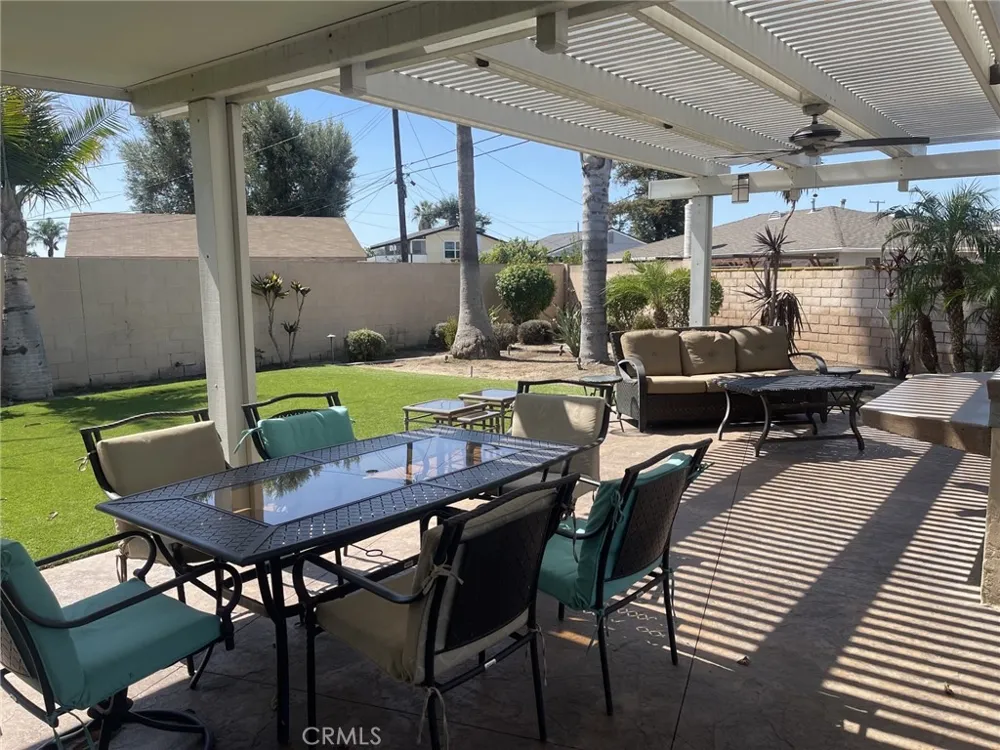 10806 Danberry Drive Garden Grove, CA 92840