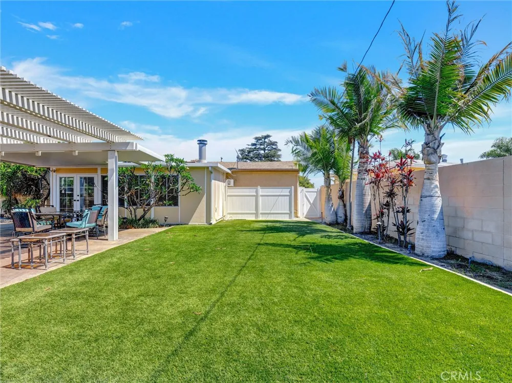 10806 Danberry Drive Garden Grove, CA 92840