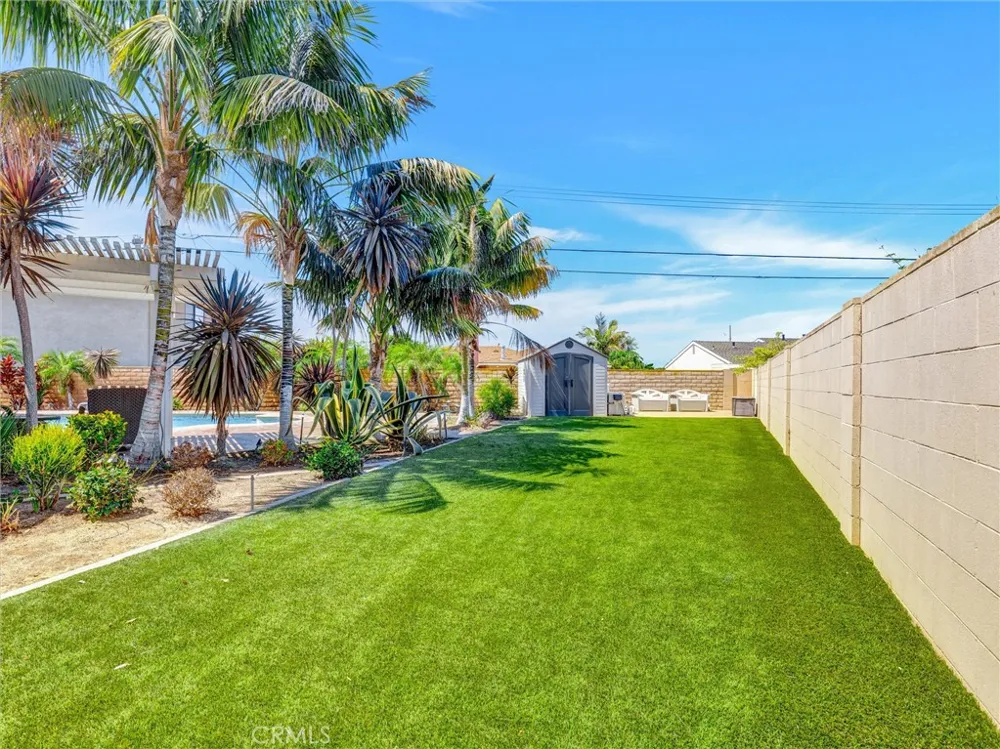 10806 Danberry Drive Garden Grove, CA 92840