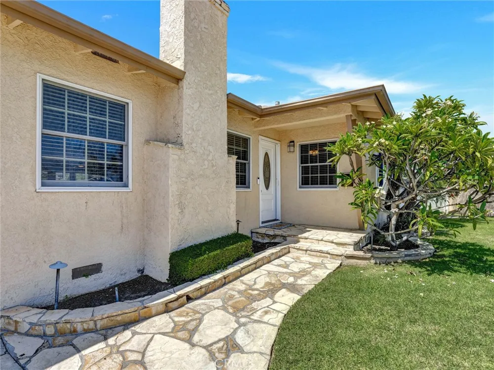 10806 Danberry Drive Garden Grove, CA 92840