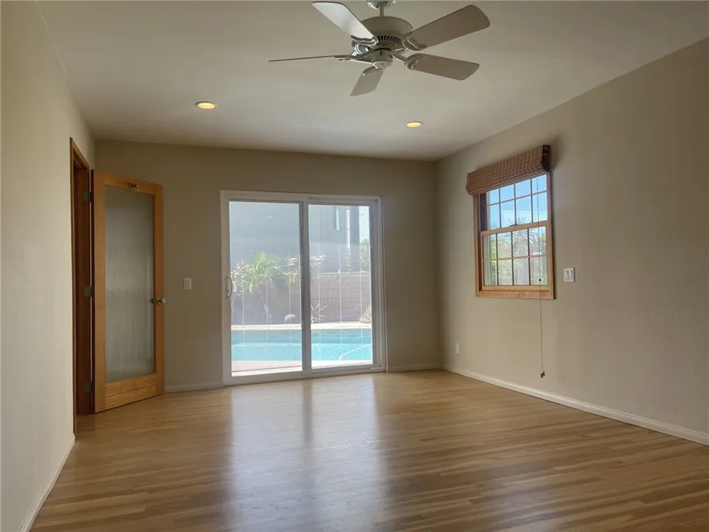 10806 Danberry Drive Garden Grove, CA 92840