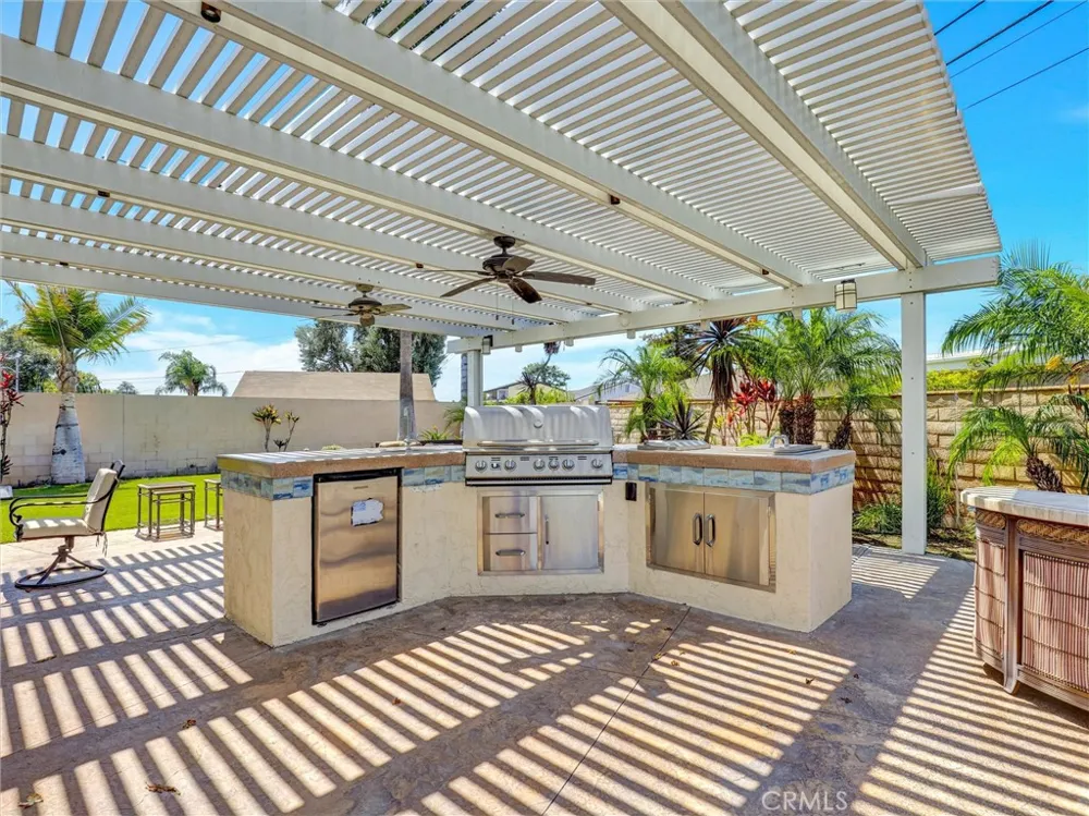 10806 Danberry Drive Garden Grove, CA 92840