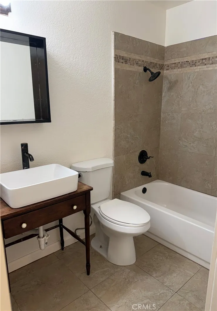 21360 Sandia Apple Valley, CA 92308