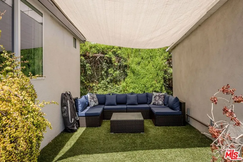 1154 Ogden Drive West Hollywood, CA 90046