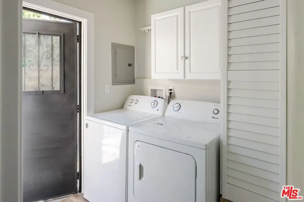 1154 Ogden Drive West Hollywood, CA 90046