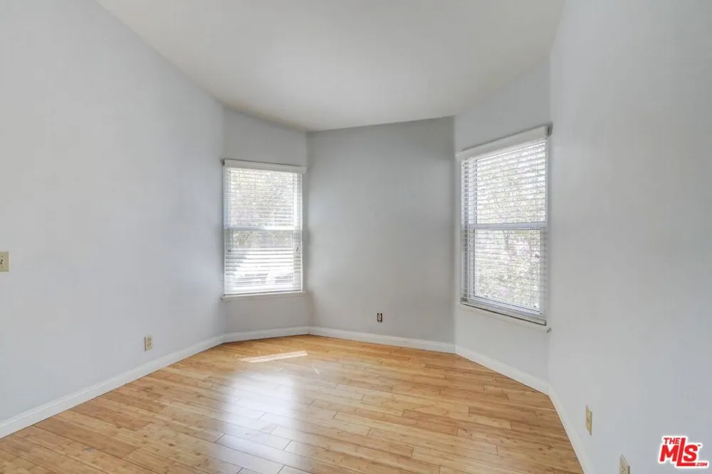 22303 Golden Canyon Circle Chatsworth, CA 91311