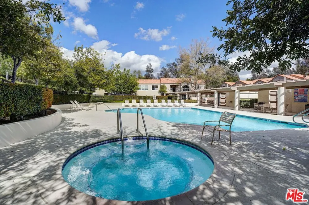 22303 Golden Canyon Circle Chatsworth, CA 91311